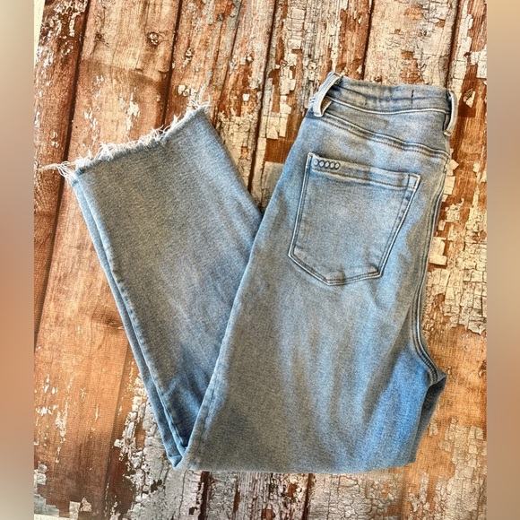 Blank NYC Blue Ankle Cropped Jeans with Frayed Hem - Picture 1 of 8